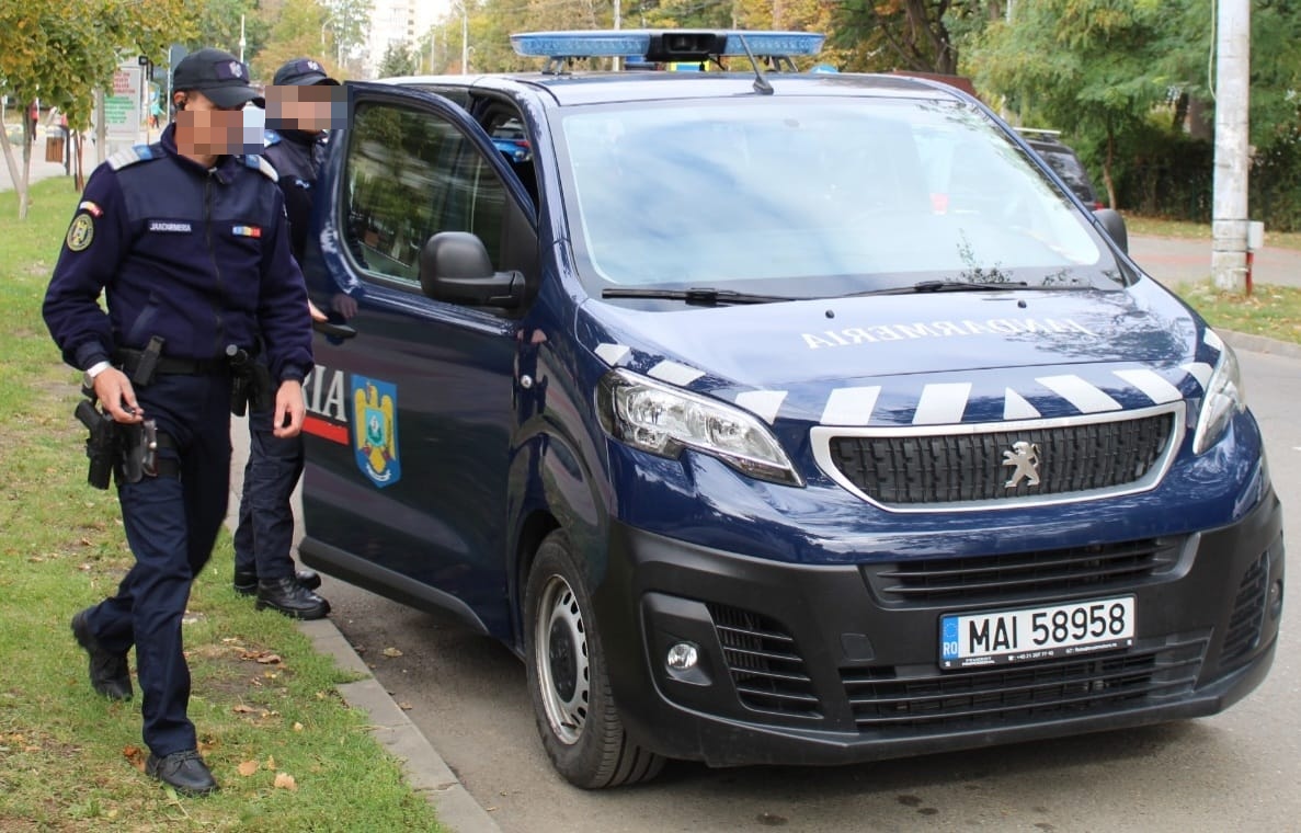 Tânăr prins cu droguri de jandarmii botoșăneni 