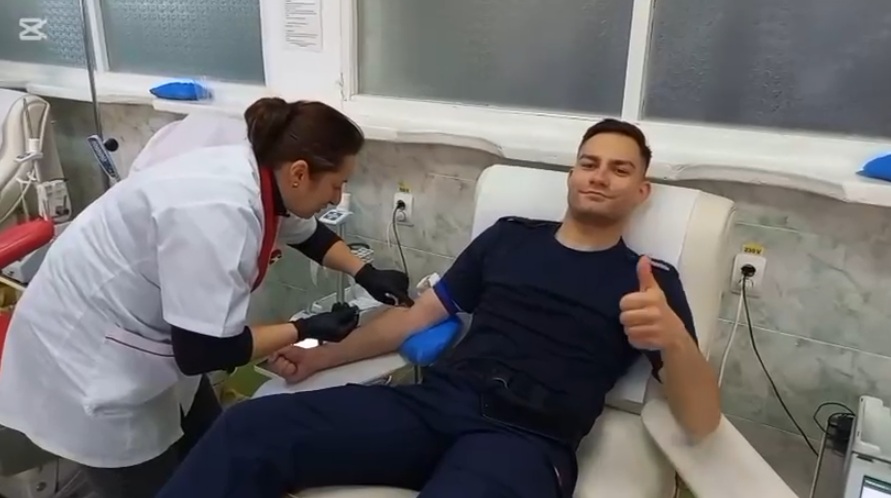 jandarmii doneaza sange