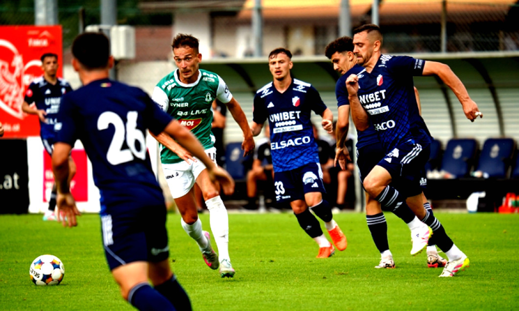 Doi jucători de la FC Botoșani s-au bătut în cantonament, unul ar fi ajuns la spital