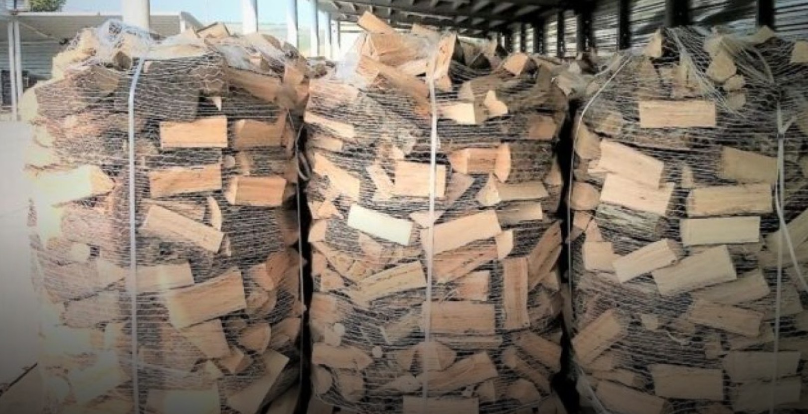 Lemne de foc asigurate pentru botoșănenii cu venituri mici: UNDE se depun cererile