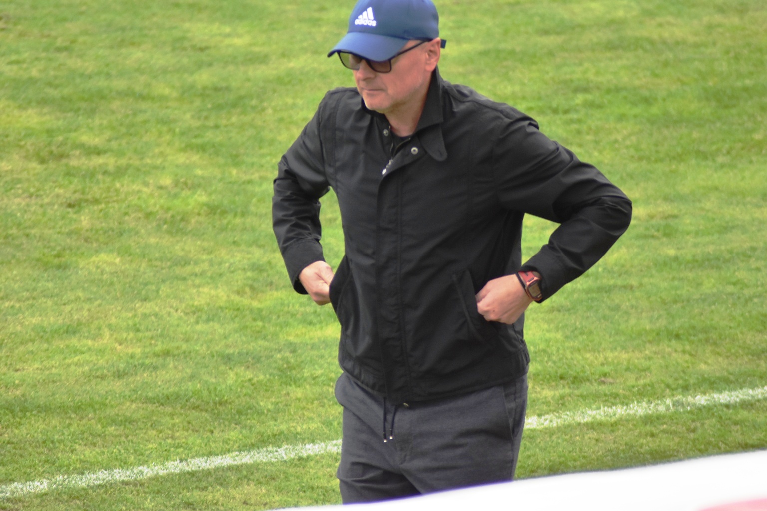 Leo pune piciorul în prag și amenință cu plecarea dacă este reprimit Ongenda: În locul meu ar trebui să fie altcineva