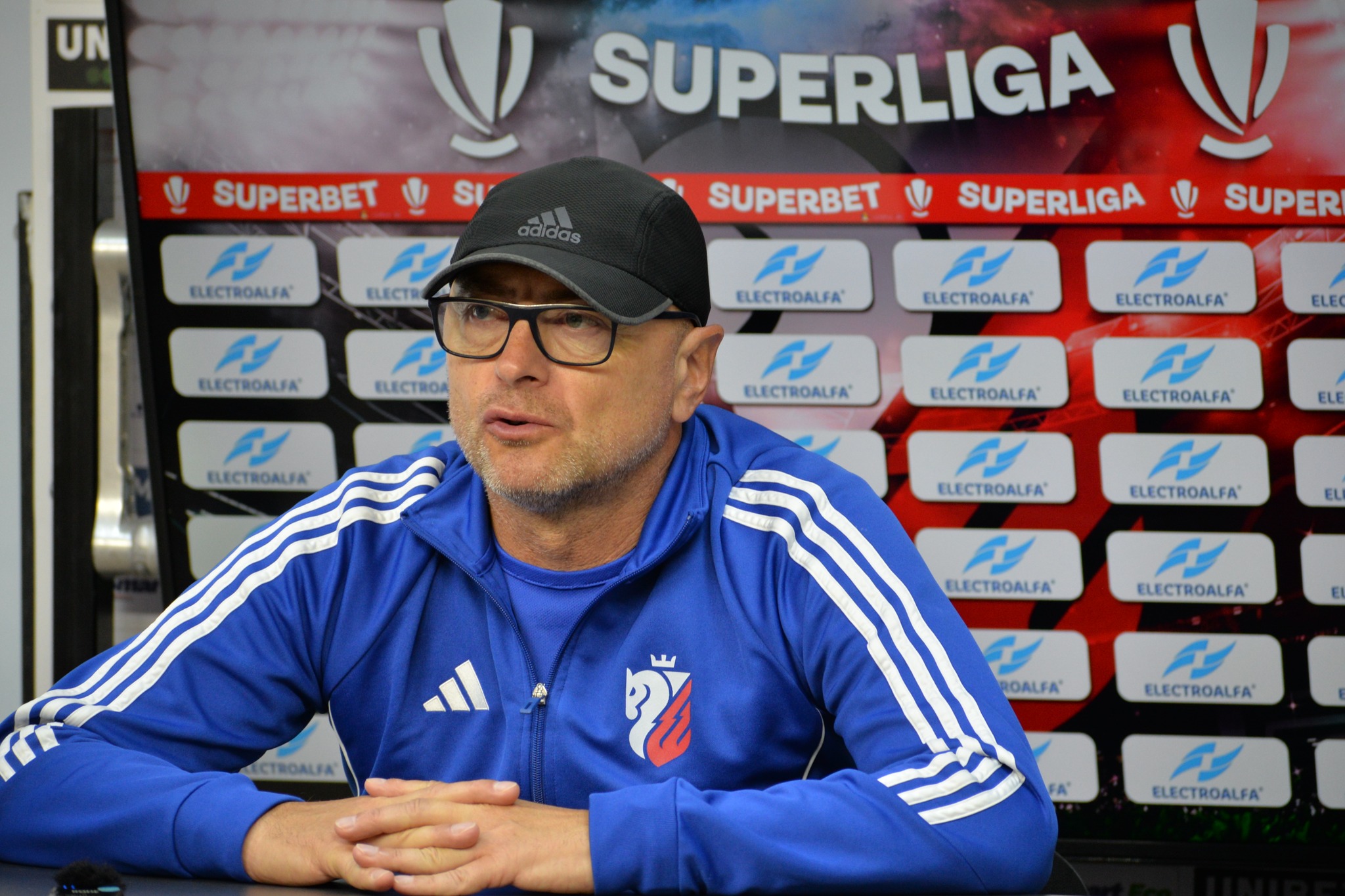 Antrenorul FC-ului, apel către suporteri să încurajeze Botoșaniul: Știu că sunt foarte mulți FCSB-iști / Nu vreau să visăm la nu știu ce avioane – VIDEO