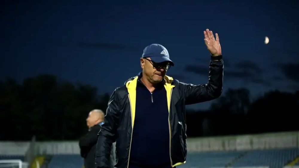 ANALIZĂ: Leo Grozavu numit cel mai valoros antrenor al campionatului 