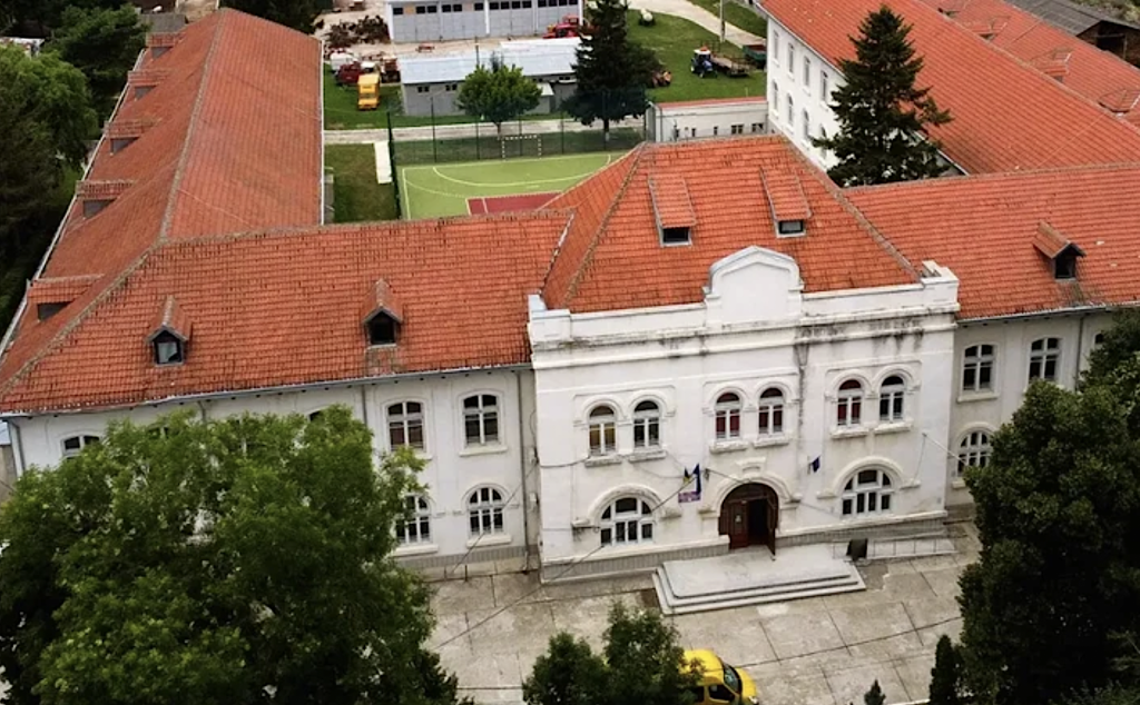 Un liceu din Botoșani va fi modernizat, ofertă depusă și din alt județ
