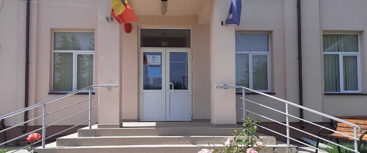 Mai rar la Evaluarea Națională! O elevă dintr-o comună din Botoșani a luat nota ZECE la Limba Română