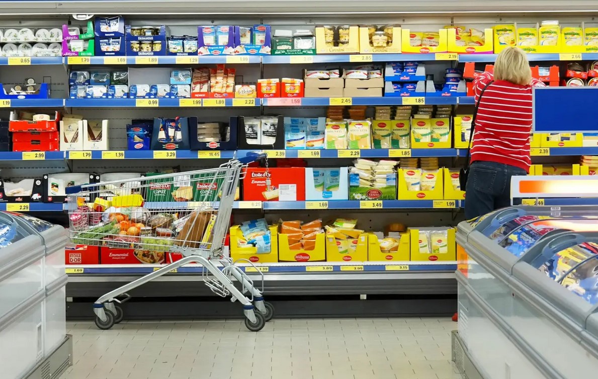 CE salariu încasezi dacă vrei să faci curățenie la Lidl patru ore pe zi: Nu se cere experiență