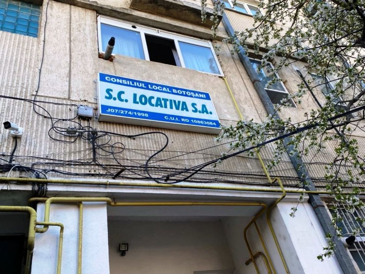 Locativa, ultimul pas spre istorie: Majoritatea angajaților au demisionat, au rămas cei indispensabili 