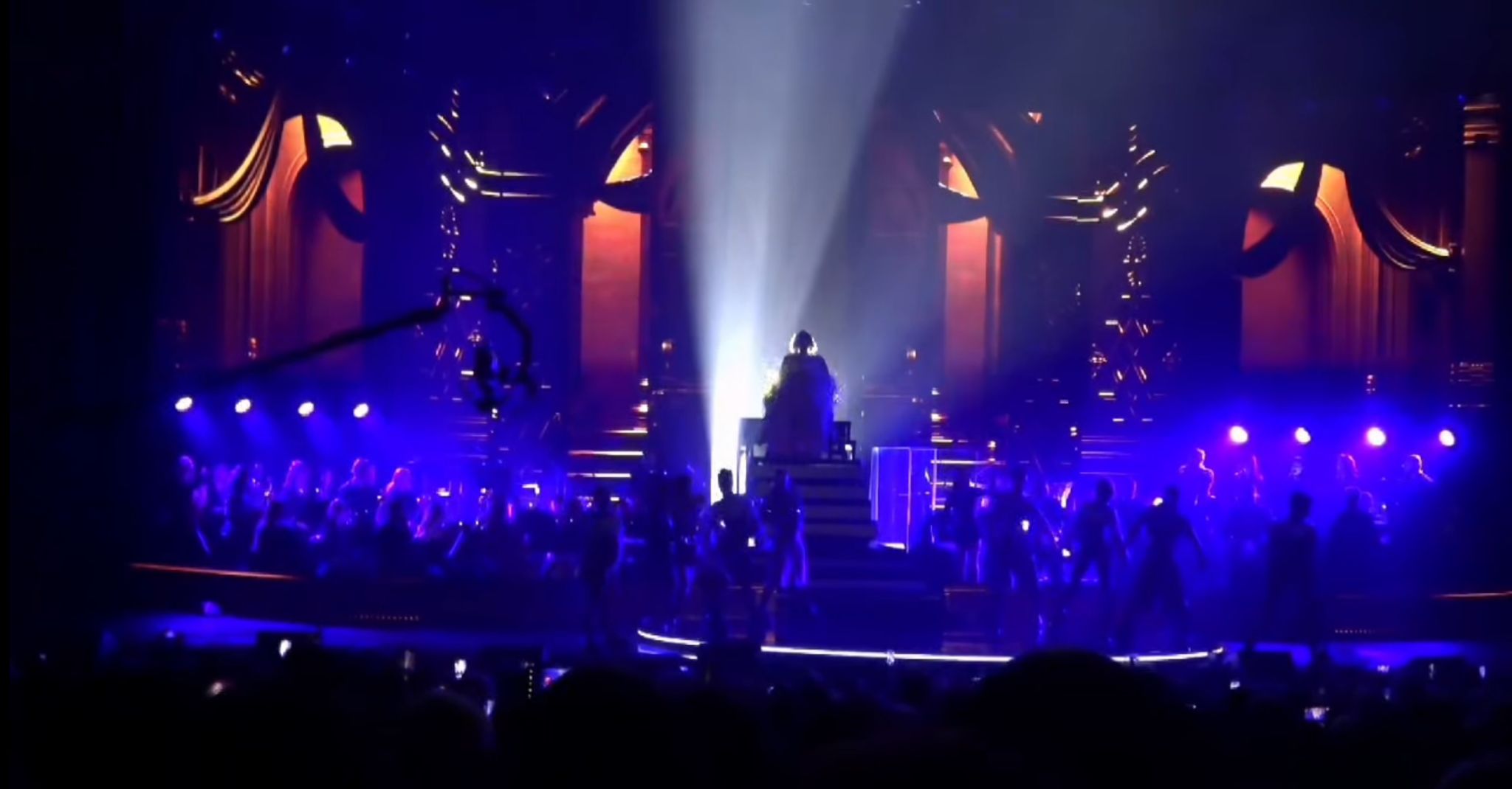 Filarmonica Botoșani, concert grandios cu Loredana Groza la Sala Palatului: Va rămâne în istorie – VIDEO 