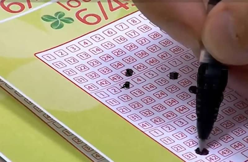 Jocul pe care-l joacă mulți, câștigă puțini: Rezultatele extragerii de joi 