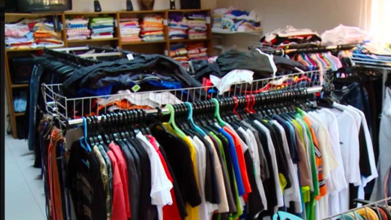 magazine second hand amendate de politisti