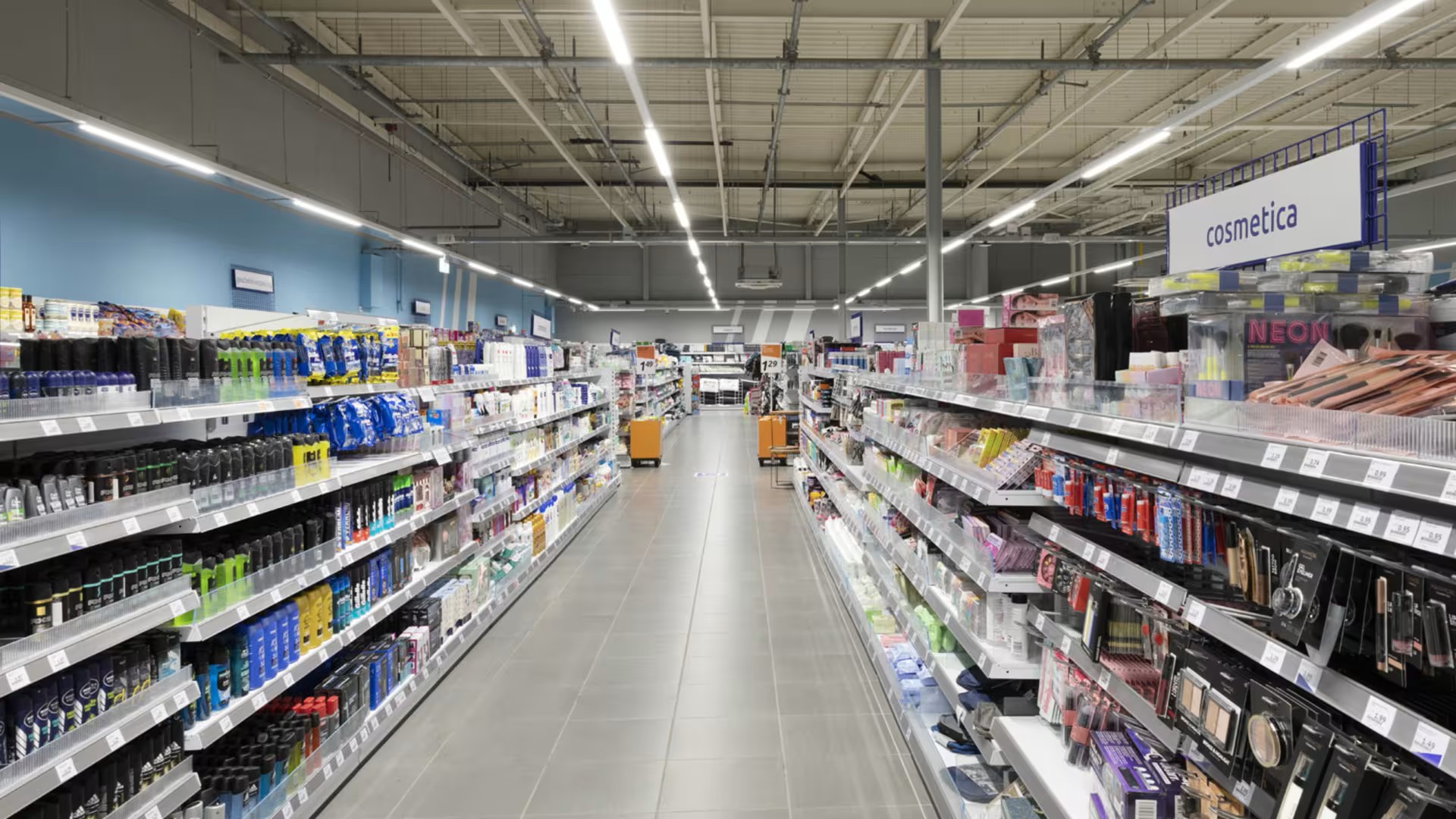 magazinul action se extinde