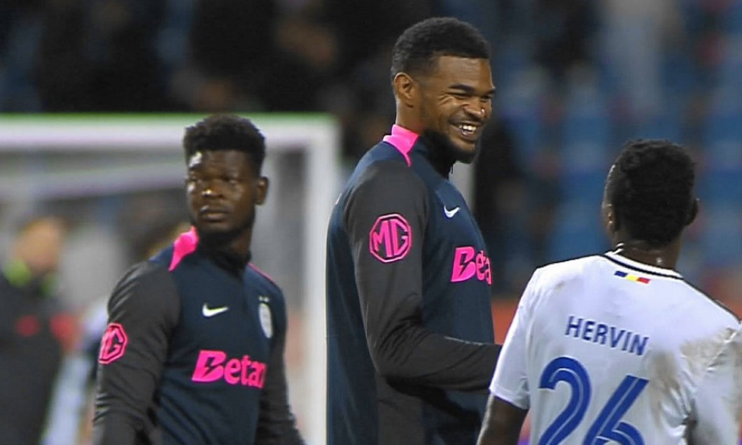 CUM a fost surprins Edjouma pe Municipal după ce Botoșaniul a bătut FCSB 