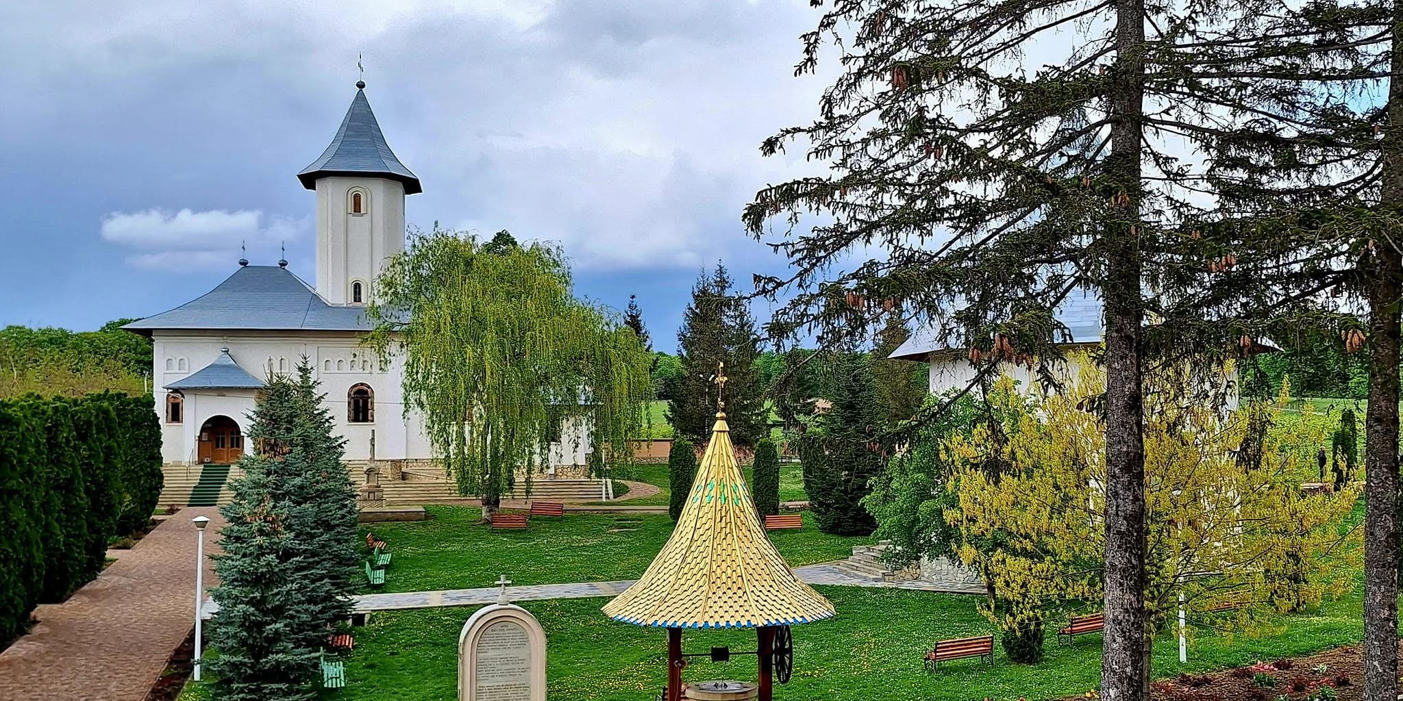 hramul de toamna la manastirea gorovei