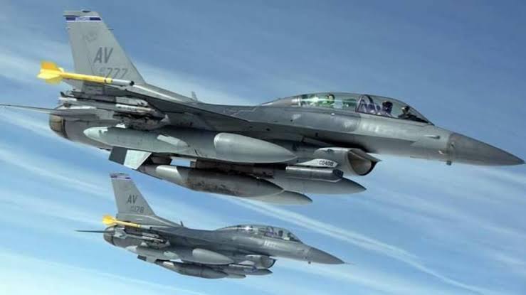 MAPN avioane F16.