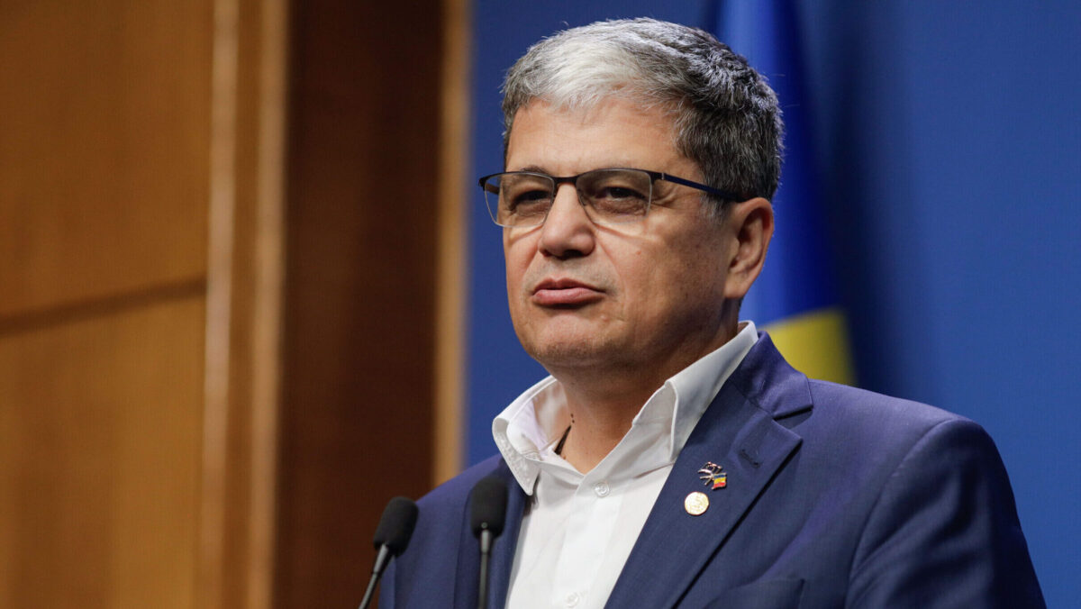 Când doi se bat câștigă… Boloș: Ministerul Dezvoltării nu a ajuns nici în ograda lui Iftime, nici a vărului Flutur