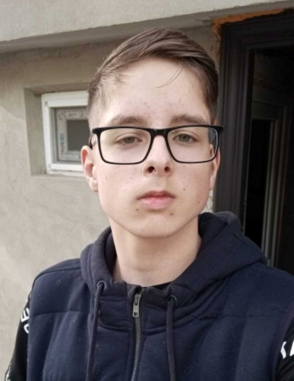 Un vis suspendat între o inimă și o speranță: Să-l ajutăm pe Mario, tânărul care vrea să devină fotbalist 