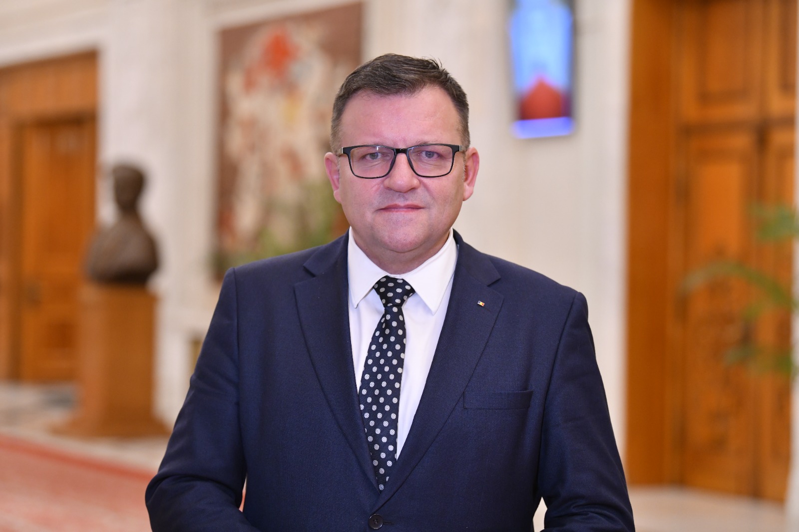 Marius Budăi, la Parlament.