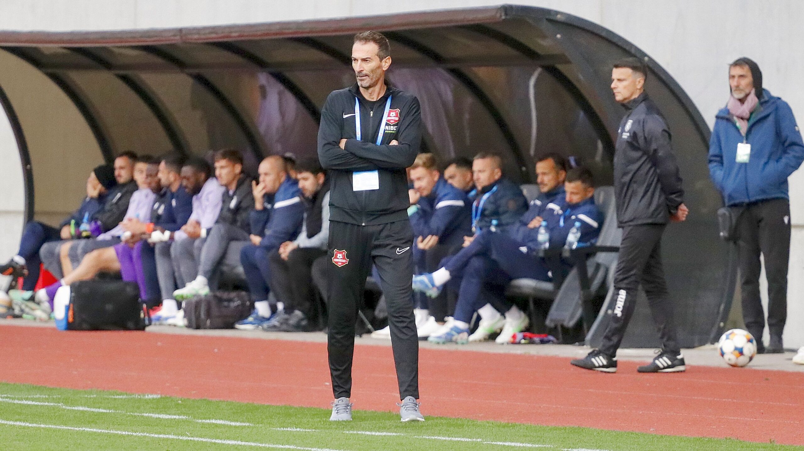 Hermannstadt înfruntă liderul cu aproape jumătate de echipă în infirmerie 