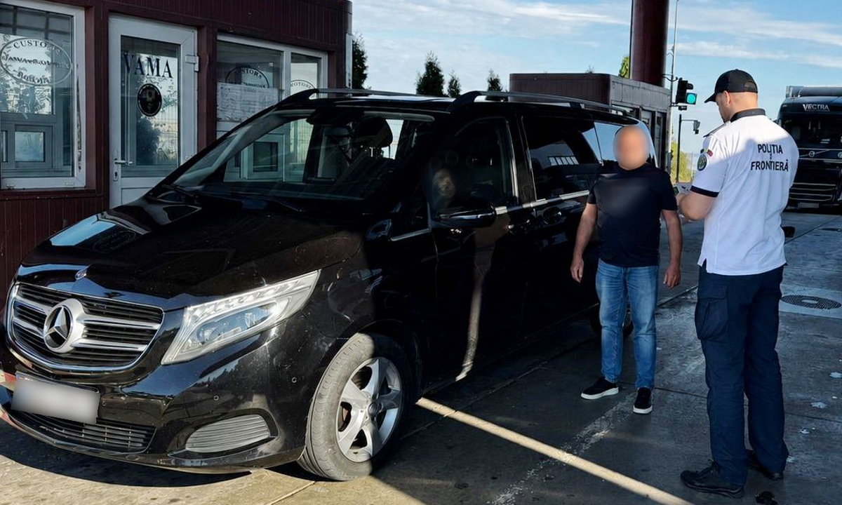masina cumparata cu 30.000 de euro.j