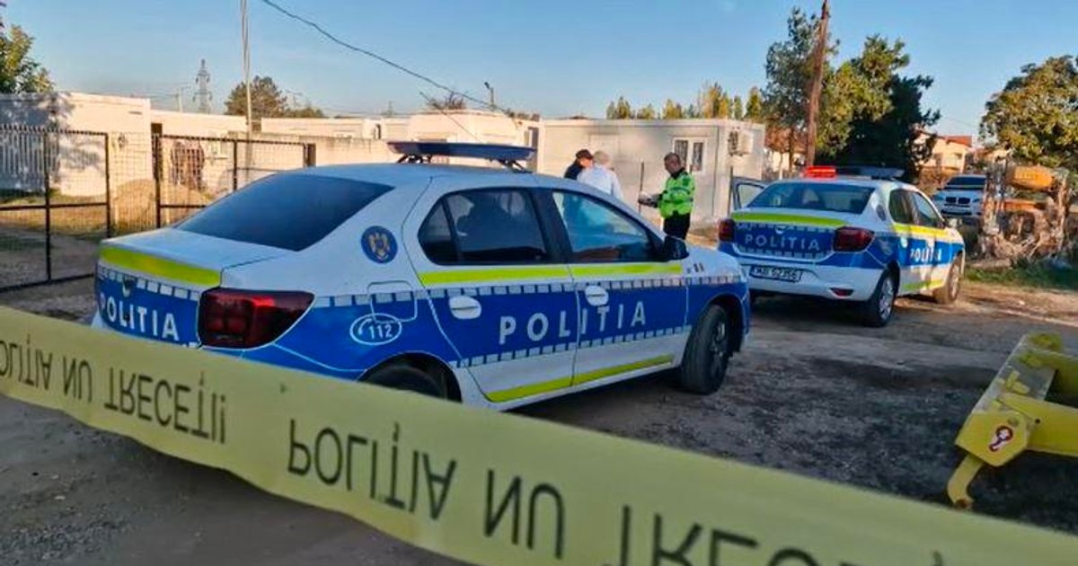 masina de politie la o crima