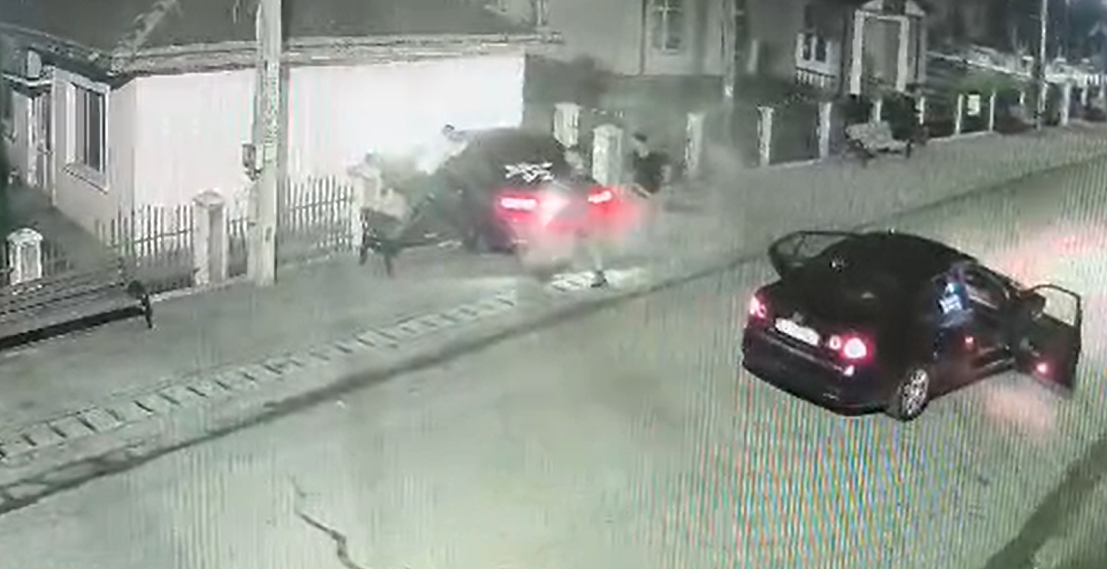 fratii care au distrus o masina scapa de arest