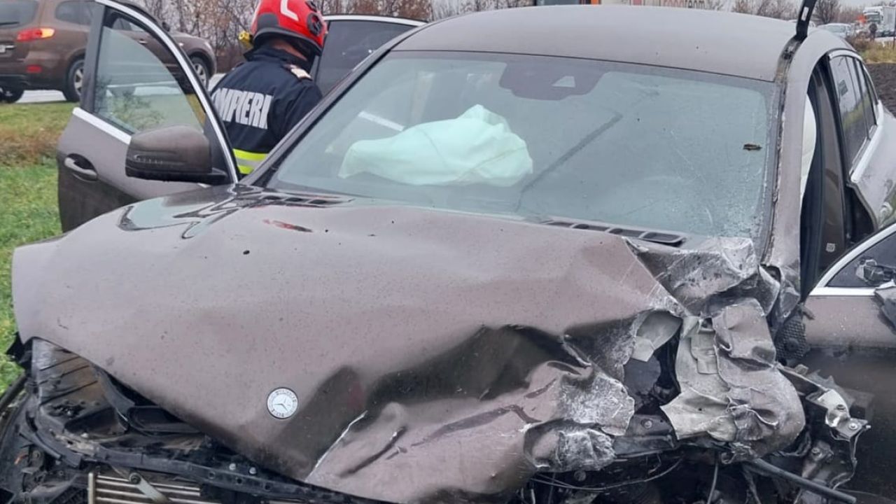 un pustan s-a izbit cu masina , amenda si dosar penal