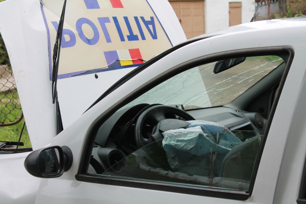 Un șef de post a făcut accident cu autospeciala Poliției Botoșani 