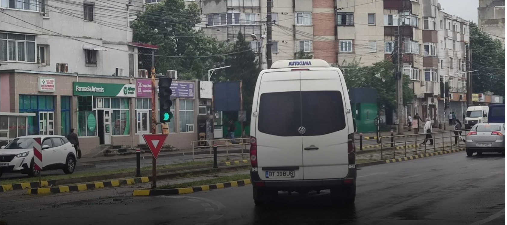 Se scumpesc și biletele sau abonamentele la maxi- taxi 