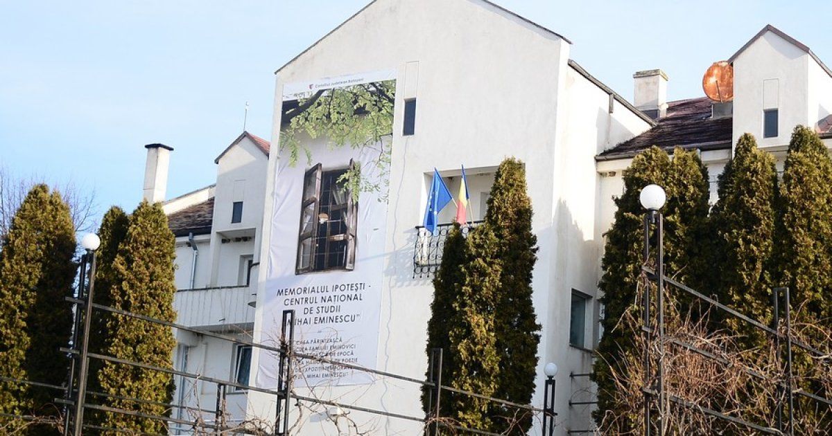 Maraton de poezie la Memorialul Ipotești: liceeni și poeți celebri, față în față