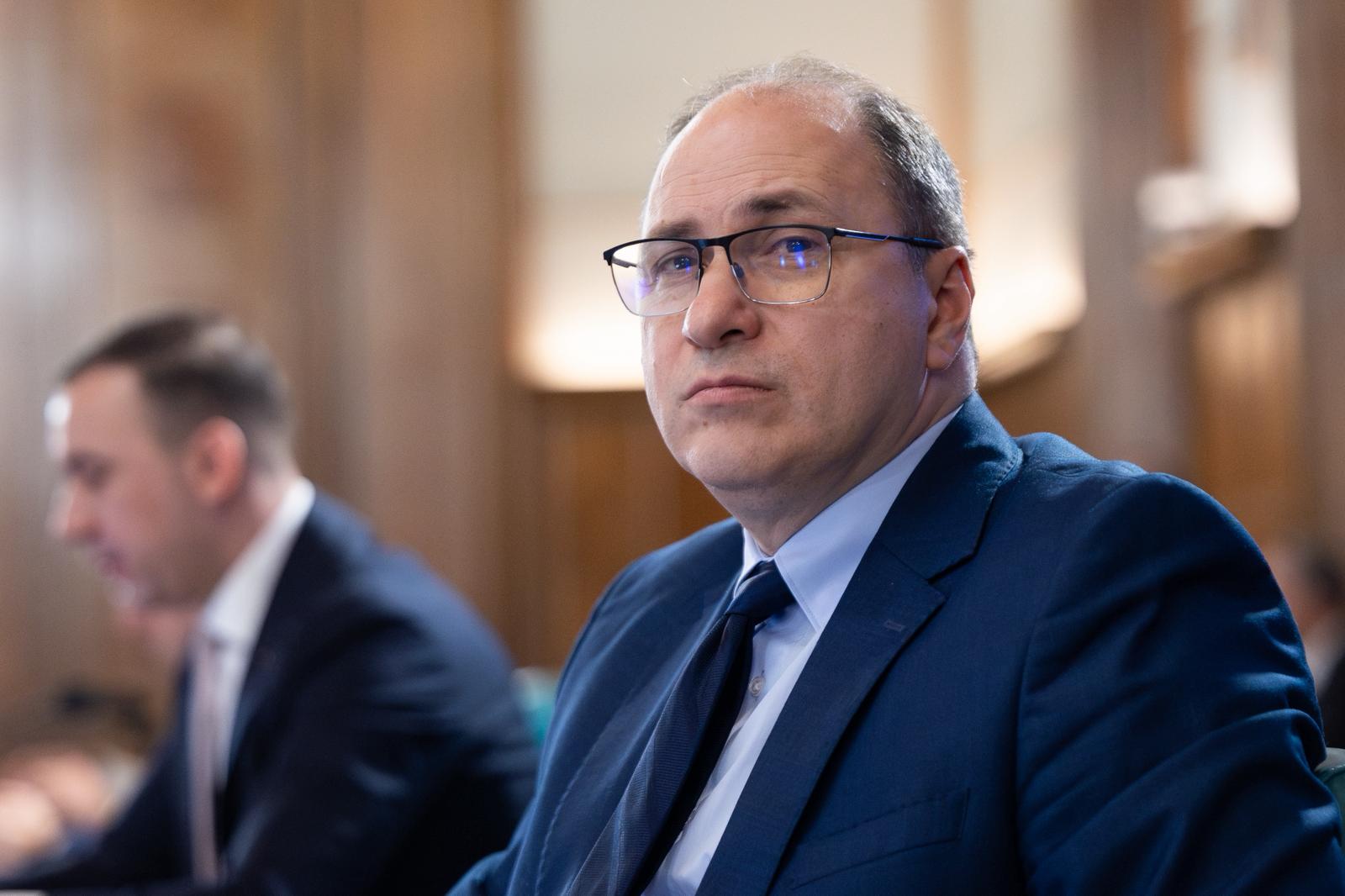 Mihai Dimian propune bani in plus pentru profesori.jp