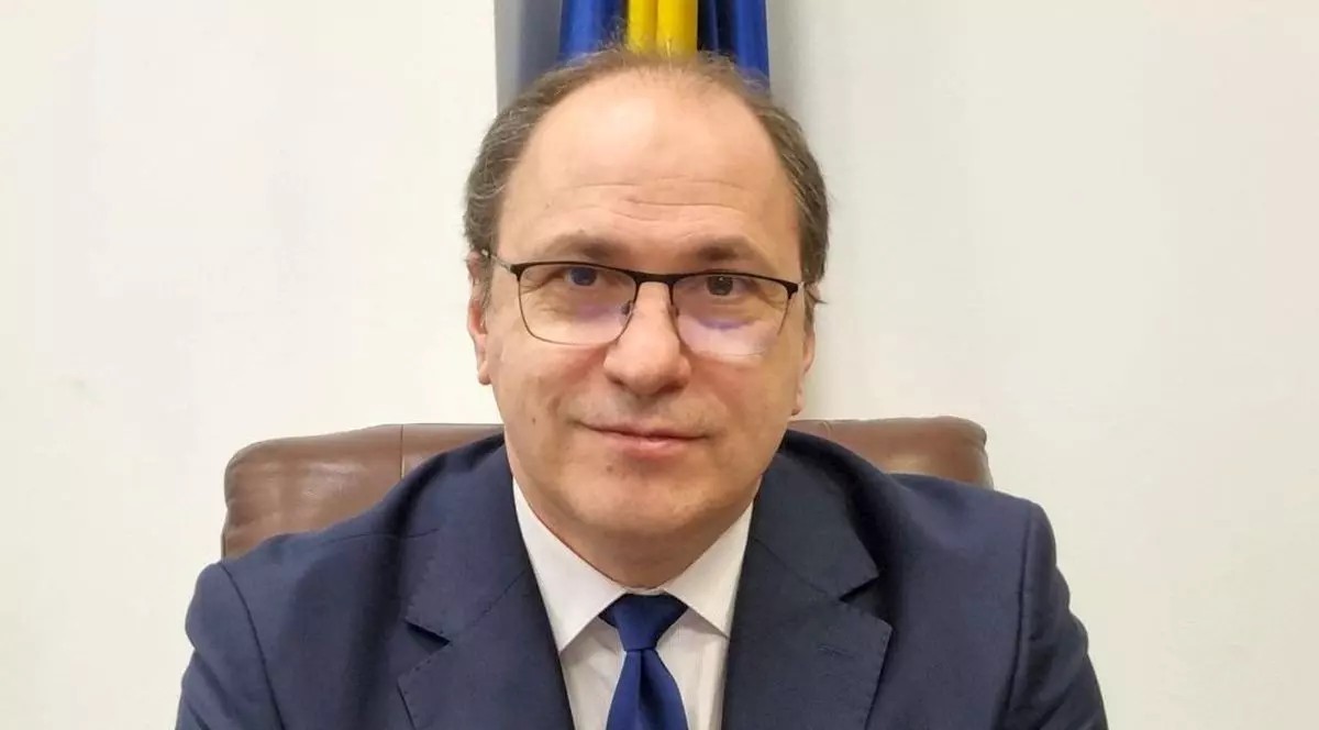 Rectorul care aduce universitatea din Suceava și la Botoșani validat ministrul Educației 