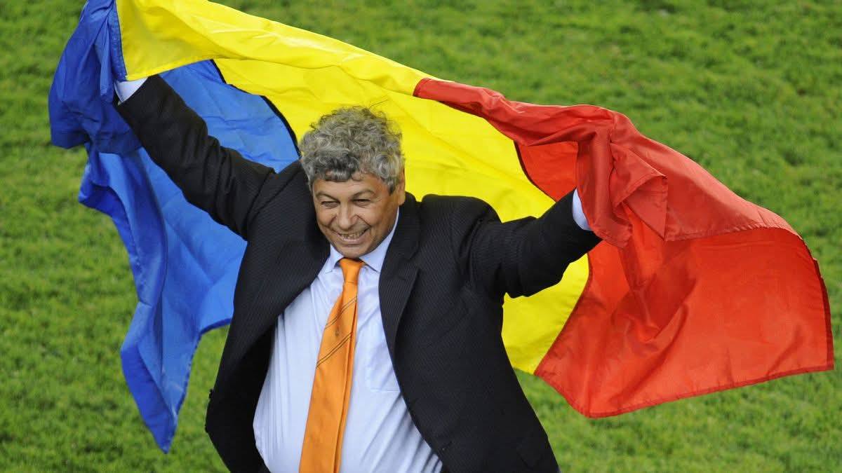 Mircea Lucescu pe teren