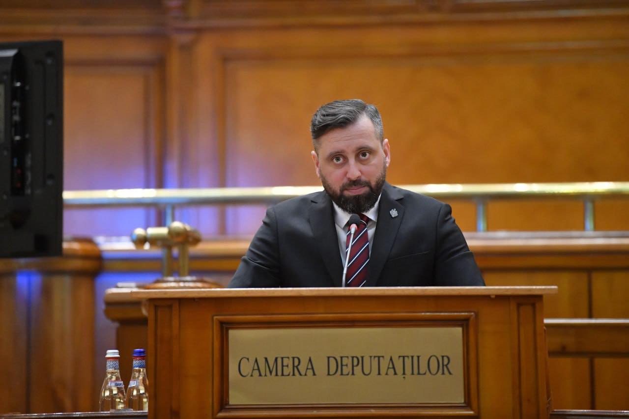 Deputatul Moiseev: Numărul uriaş de copii din Botoşani lăsaţi singuri acasă reprezintă o tragedie socială pe care nu o mai putem ignora