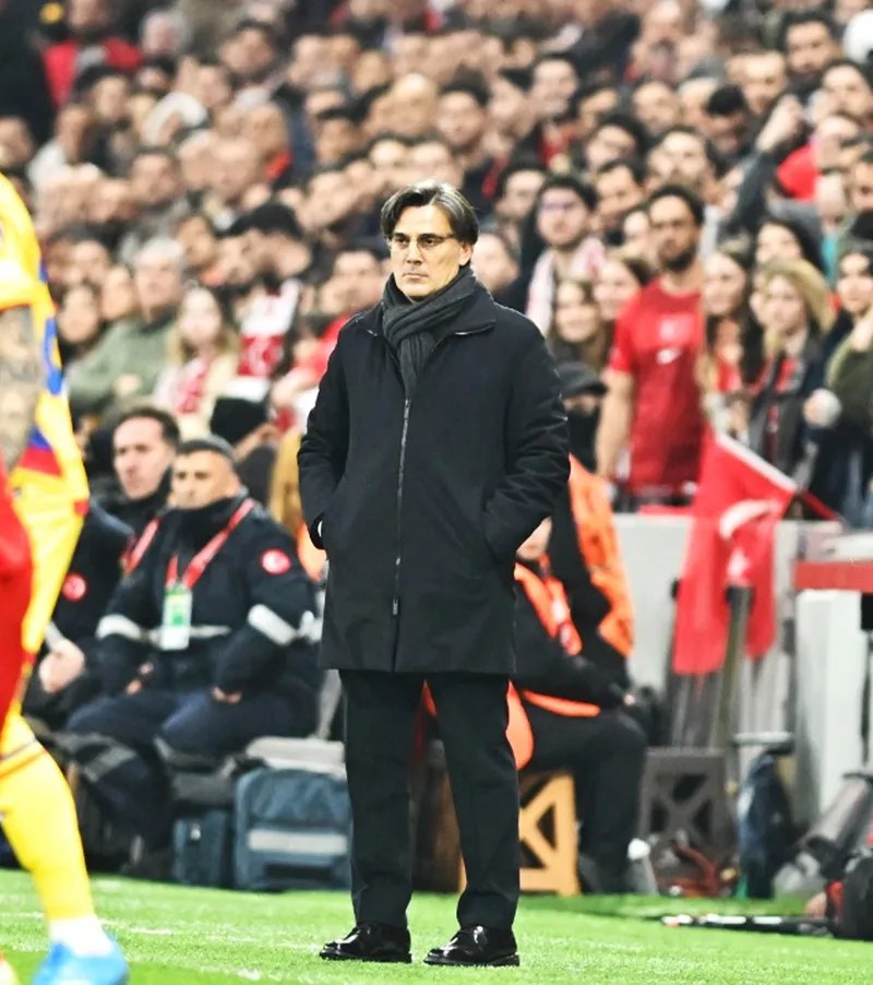 Selecționerul Turciei, enervat de întrebarea unui român: "Sunteți provocator!"