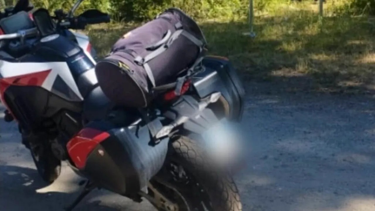 motociclist amendat de polițisti