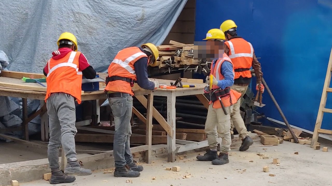 Nepalezi, apatrizi și alții: Peste 150 de firme din Botoșani au angajat muncitori străini