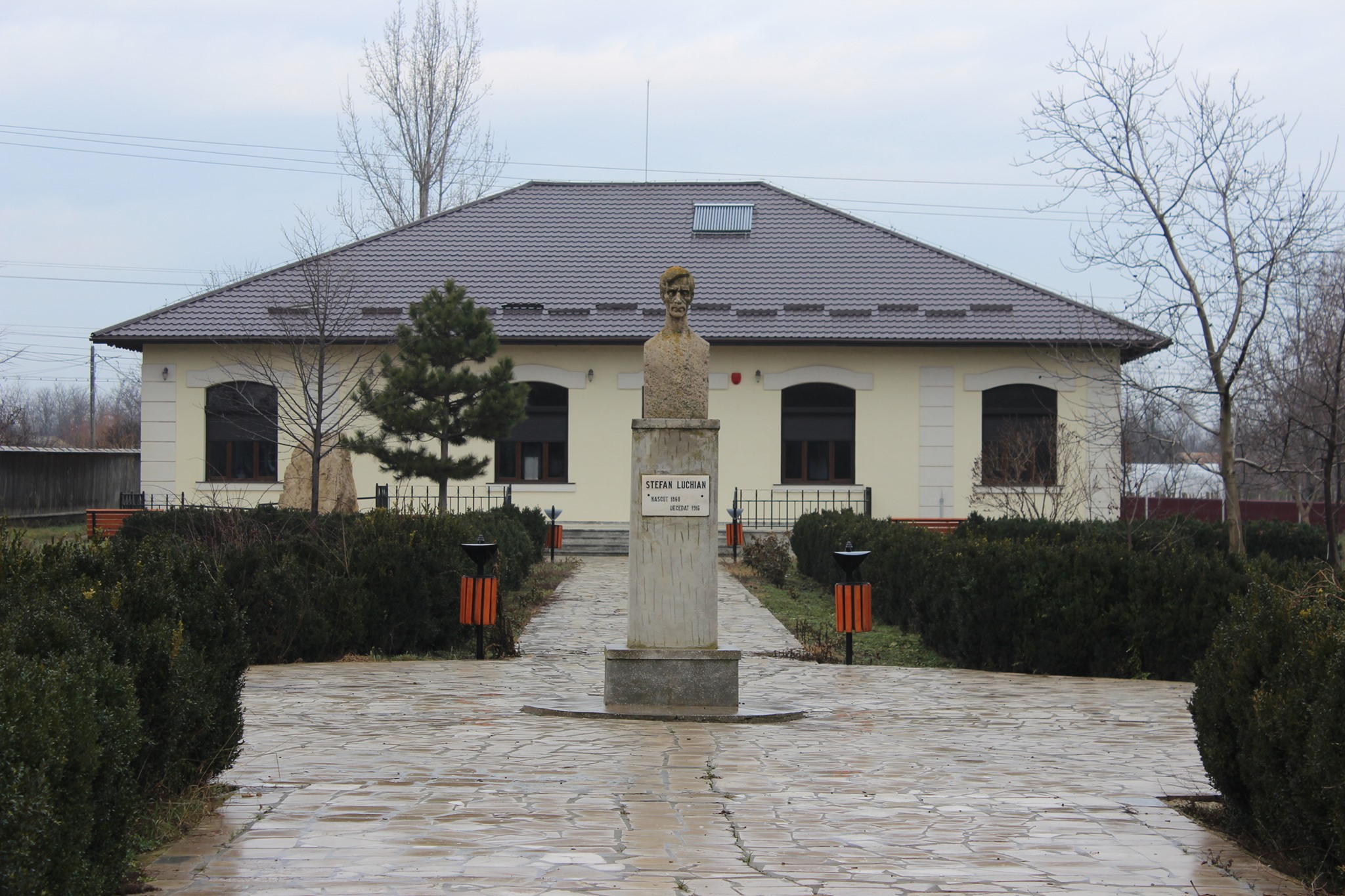 „Miss și mister mărțișor” se aleg la un muzeu  din Botoșani