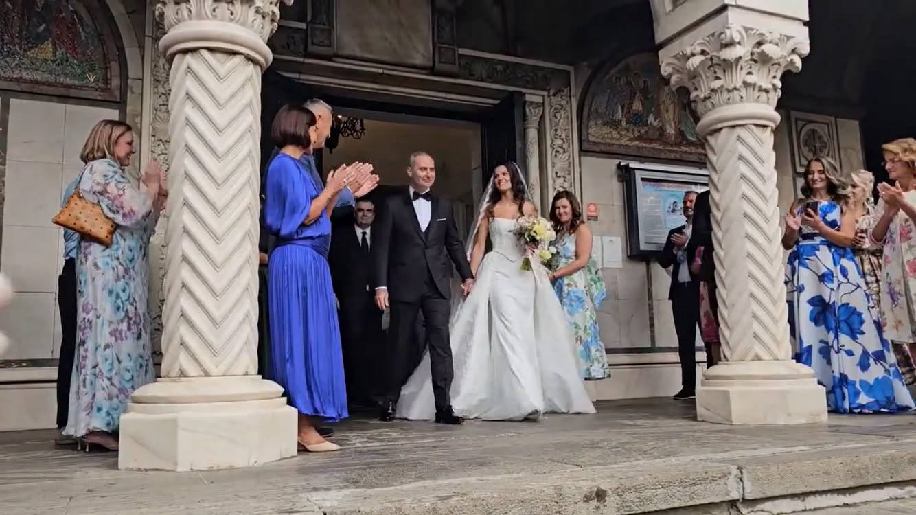 Ministrul Alexandru Nazare s-a căsătorit. La petrecere a venit și președintele Nicușor Dan