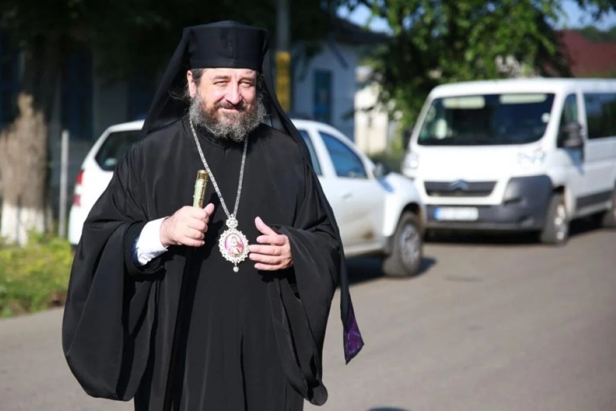 Nichifor botosaneanul la o biserica din botosani
