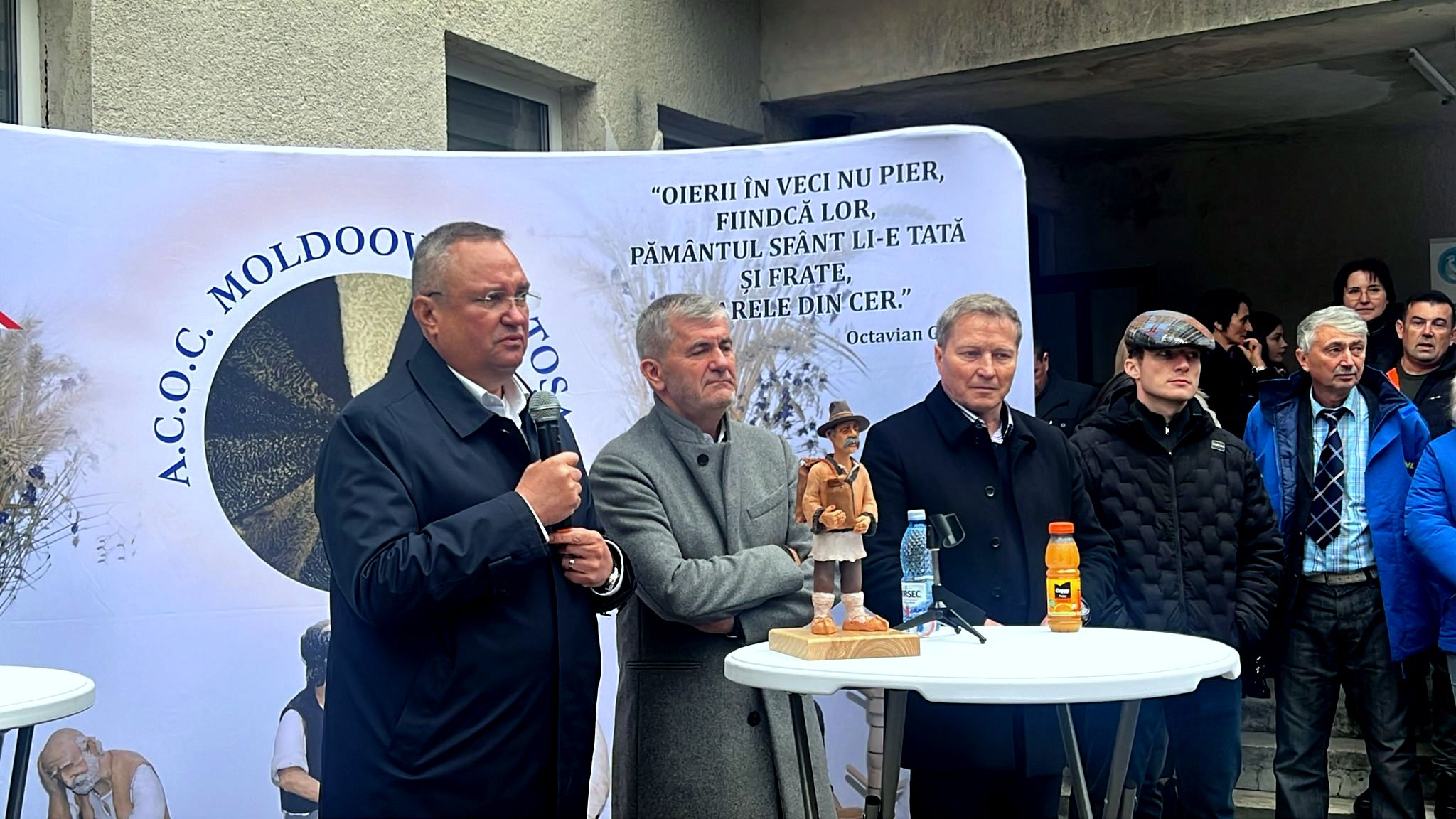 Șeful liberalilor a sosit cu Pactul pentru Satul Românesc: Să nu vindem castraveți la grădinari – VIDEO 