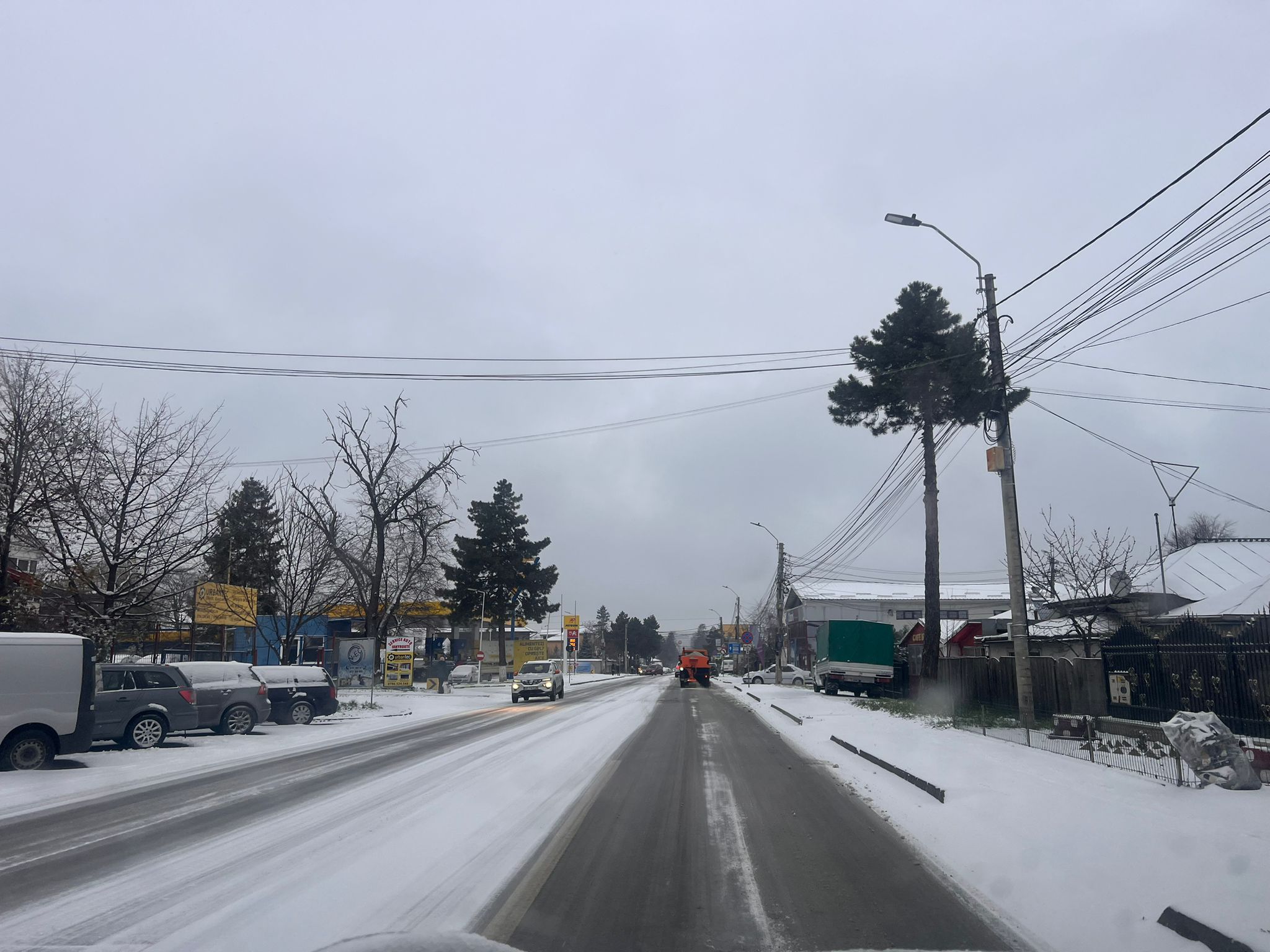 O nouă avertizare meteo cu ninsori, ploi și vânt 