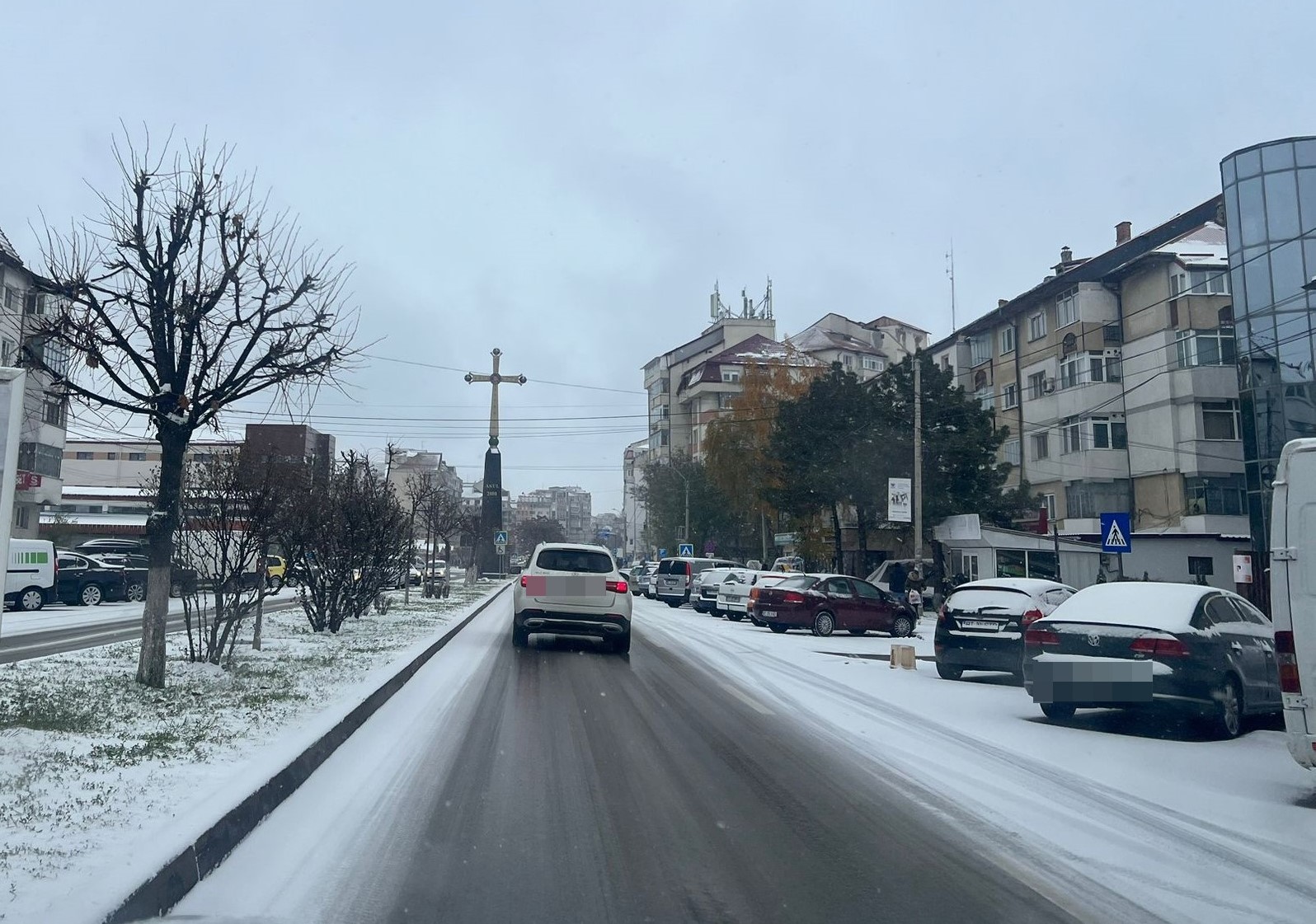 Iarna se reîntoarce în forță: Ninsori și ploi anunțate de meteorologi  
