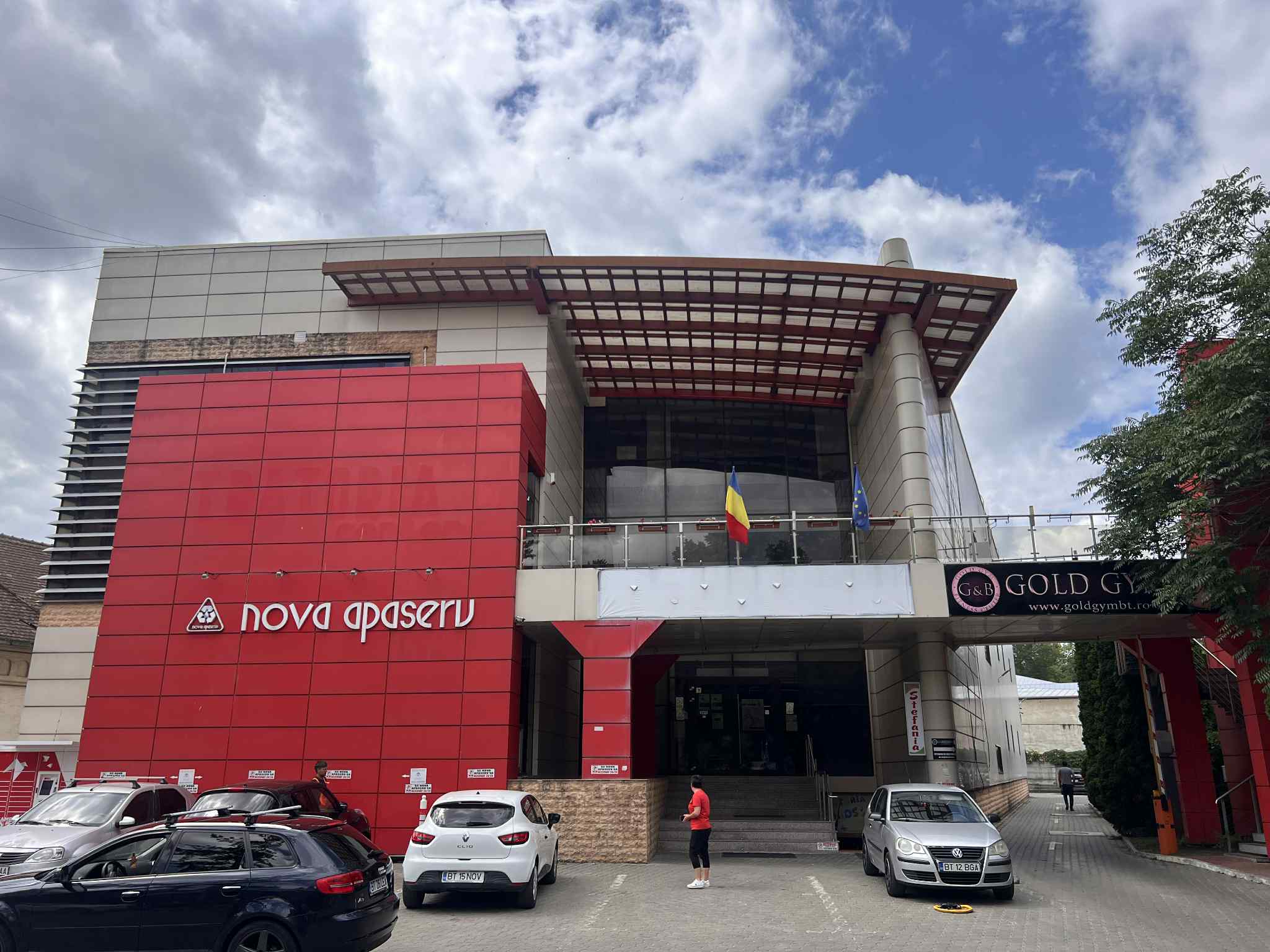 Nova Apaserv angajează: Mai multe posturi au fost scoase la concurs – LISTA 