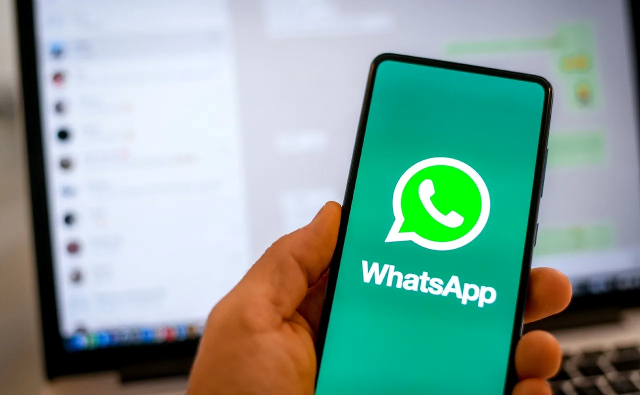 Modificare importantă la Whatsapp: Utilizatorii vor putea trimite în curând mesaje către alte platforme de mesagerie 
