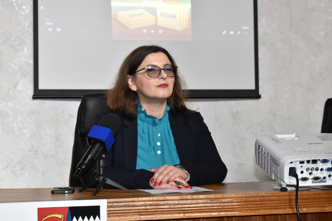 Prefectul Raluca Curelariu după o lună pe funcție a făcut un bilanț și a anunțat un recensământ – VIDEO