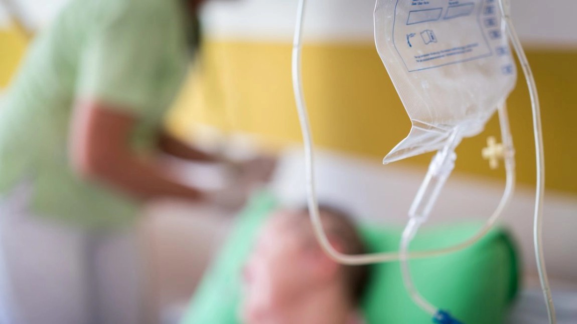 Botoșănenii cu venituri mici și bolnavii cronici nu vor plăti contribuția la sănătate: Medicii care chiulesc vor fi taxați