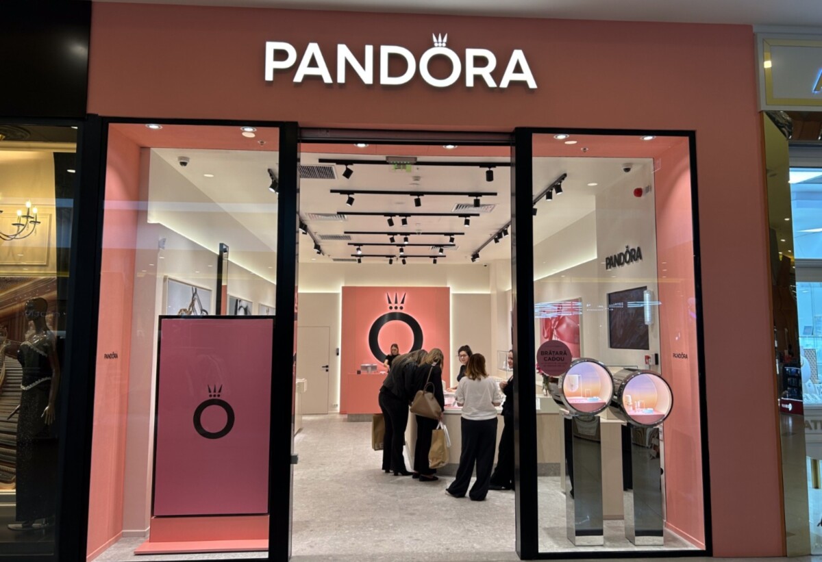 Pandora s-a inaugurat la Iulius Mall