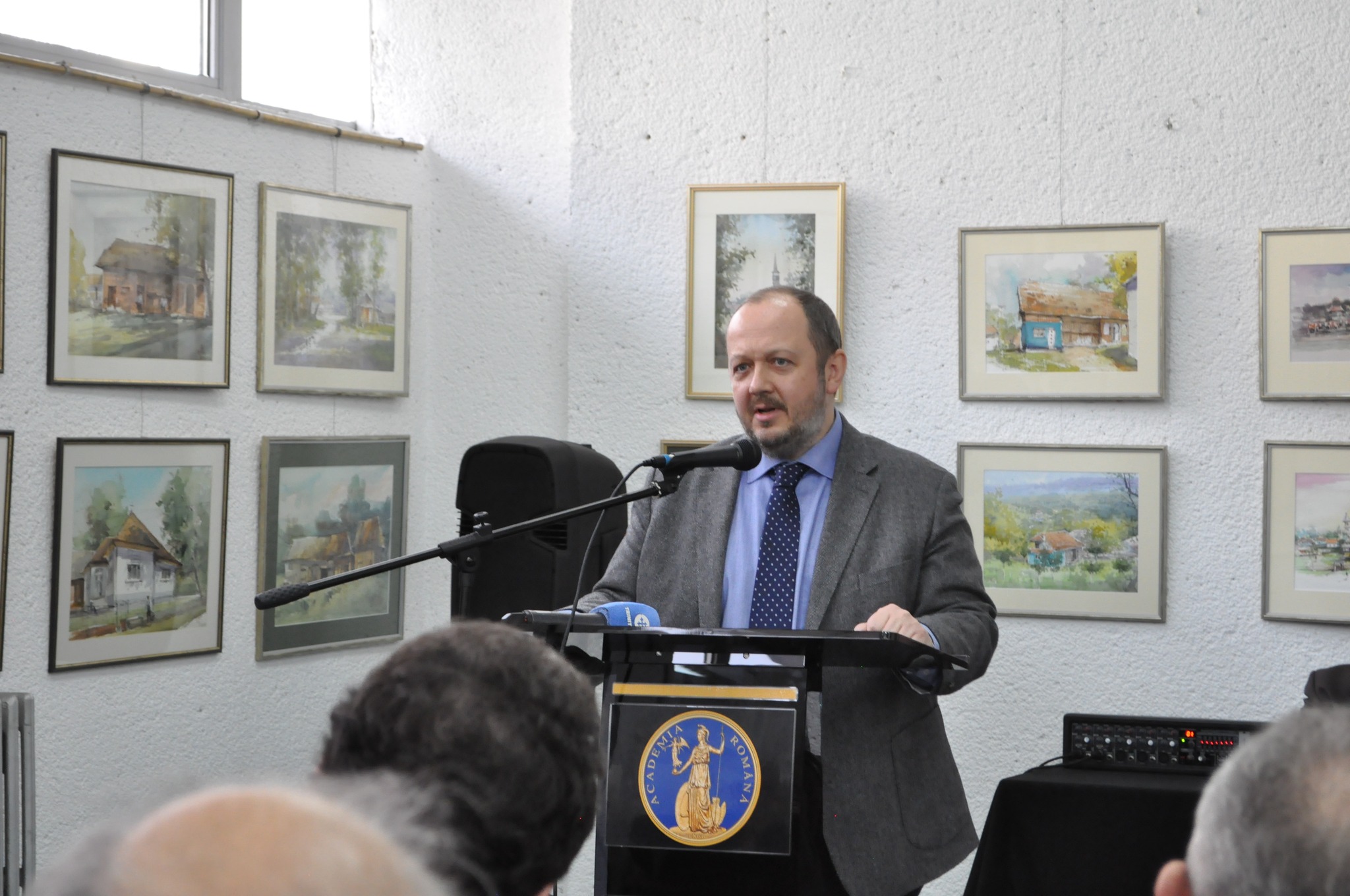 Conflictul dintre Nicușor Dan și Ilie Bolojan, văzut de Adrian Papahagi: „E 1 la 1 la prostii majore, ștergem cu buretele și o luăm de la zero”