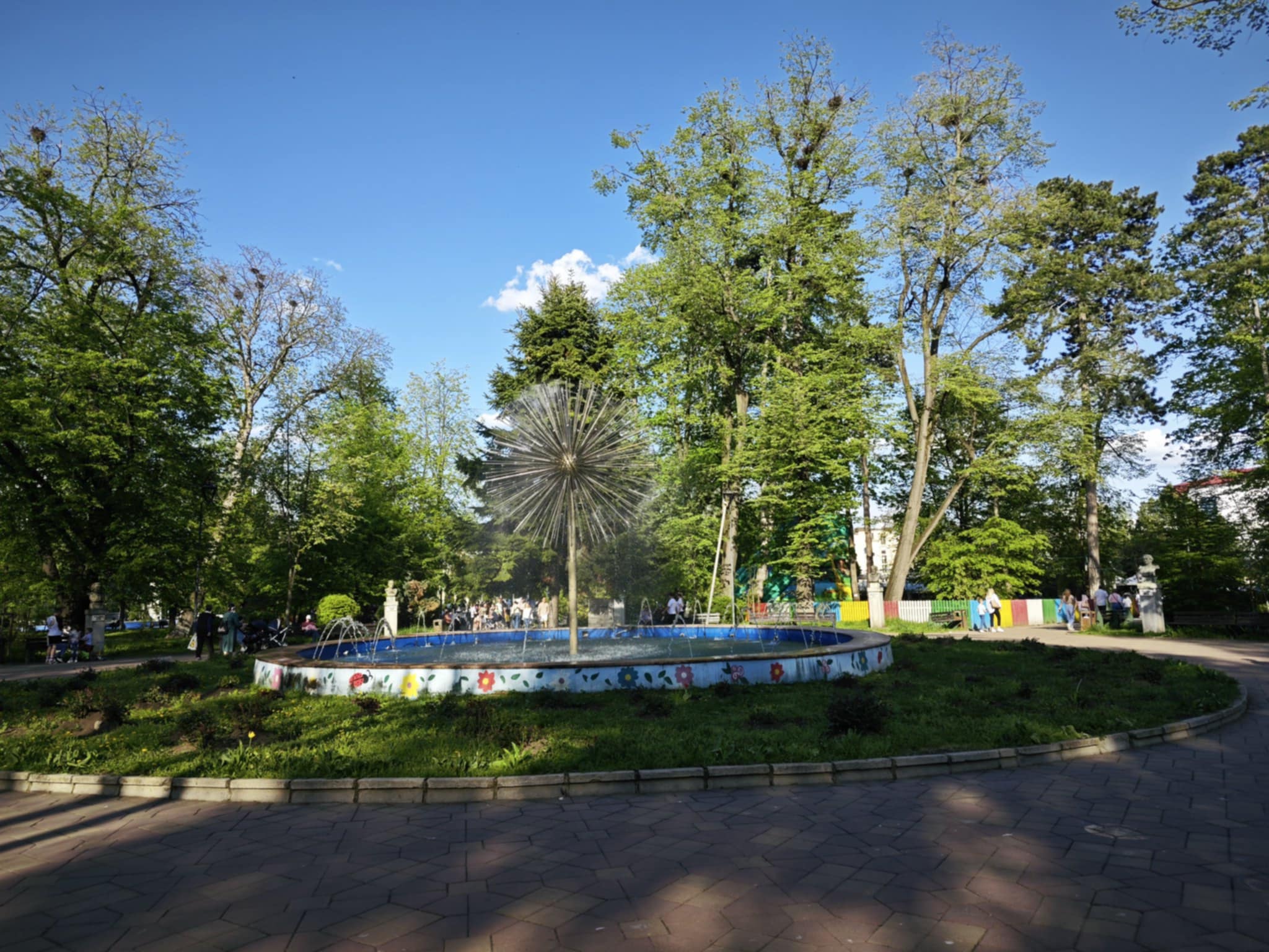 Dezinsecție anunțată de Primăria Botoșani în parcuri și alte zone din oraș