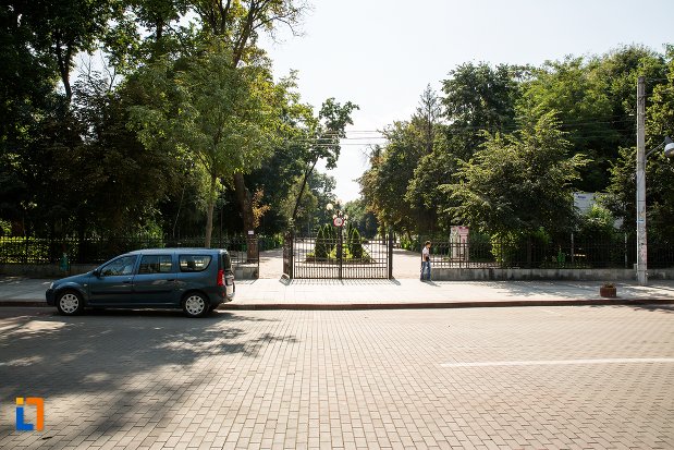 A achitat! Botoșăneanul care a licitat suma istorică și-a plătit locul de parcare